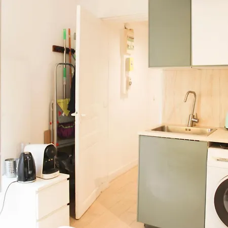 Courtyard In The Heart Of The 15e Apartment Paris